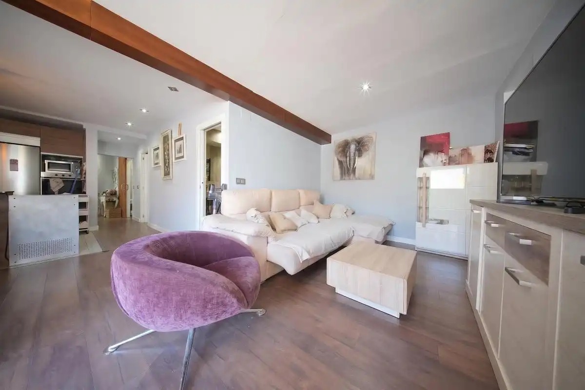 Sala de estar de Dúplex en venta en Alcalá de Henares con Aire acondicionado, Calefacción y Terraza