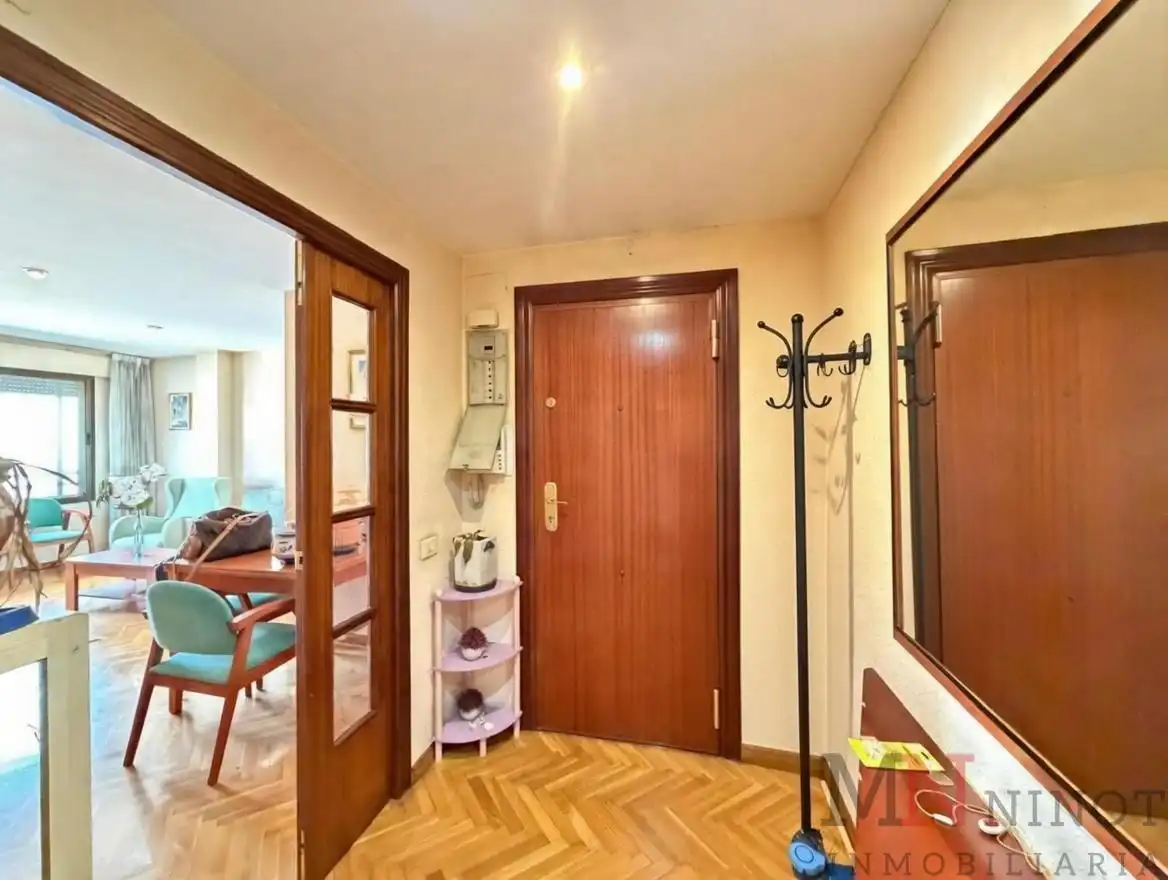 Pis en venda en Castellón de la Plana / Castelló de la Plana amb Parquet, Terrassa i Balcó