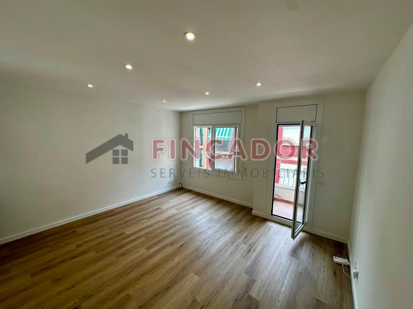 Flat with terrace for sale in Avinguda del Parc, imagen 2