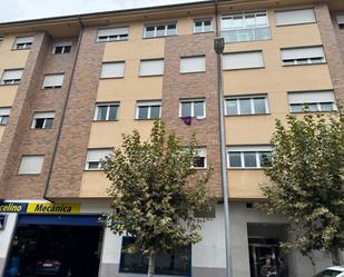 Vista exterior de Dúplex en venda en Ponferrada amb Calefacció i Traster