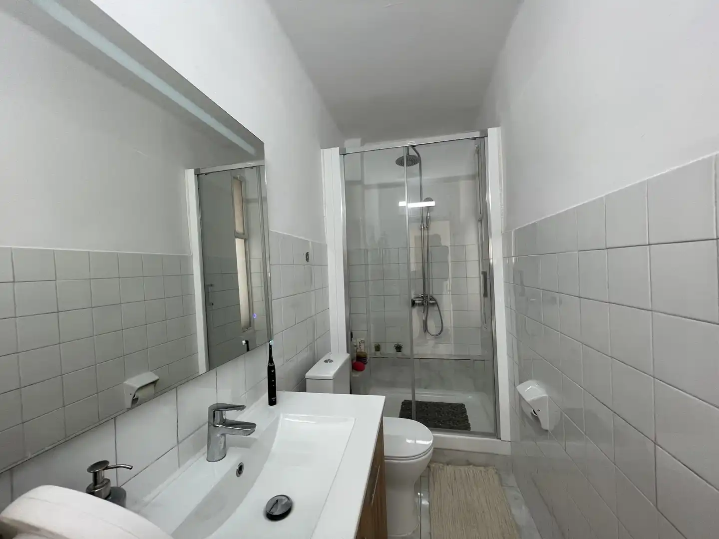 Baño de Piso en venta en Salt con Amueblado