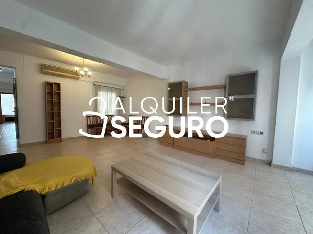 Piso en Alquiler en Felipe Rinaldi en Torrefiel