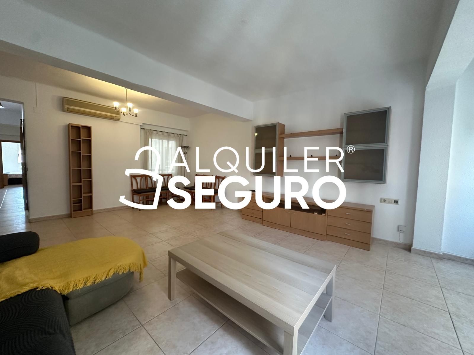 Sala d'estar de Pis de lloguer en  Valencia Capital amb Aire condicionat i Moblat