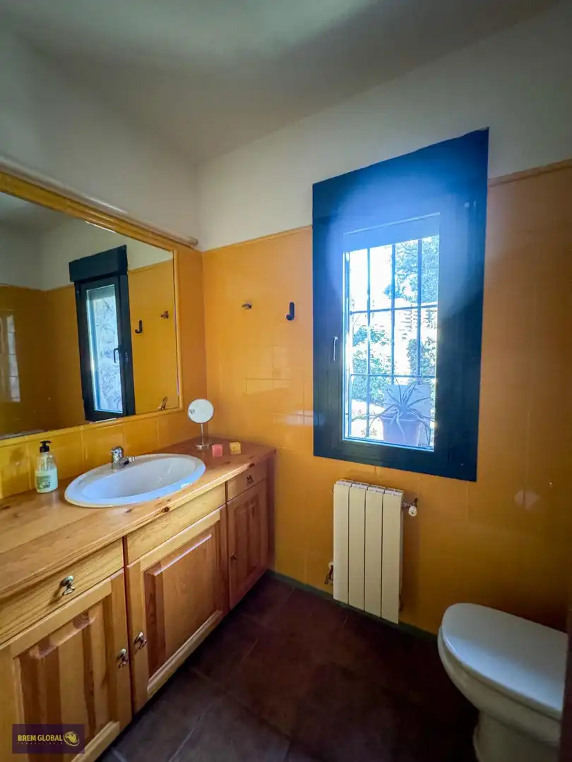 Bathroom of Houses for sale in Navalafuente  with Heating, Private garden and Storage room