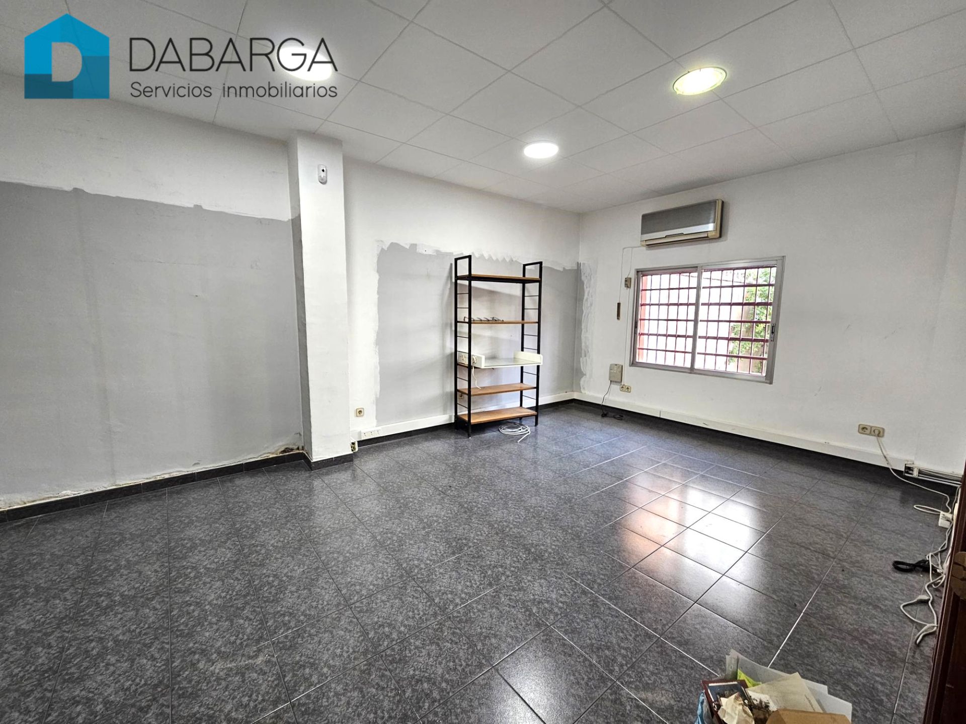 Oficina de lloguer en Ripollet amb Aire condicionat