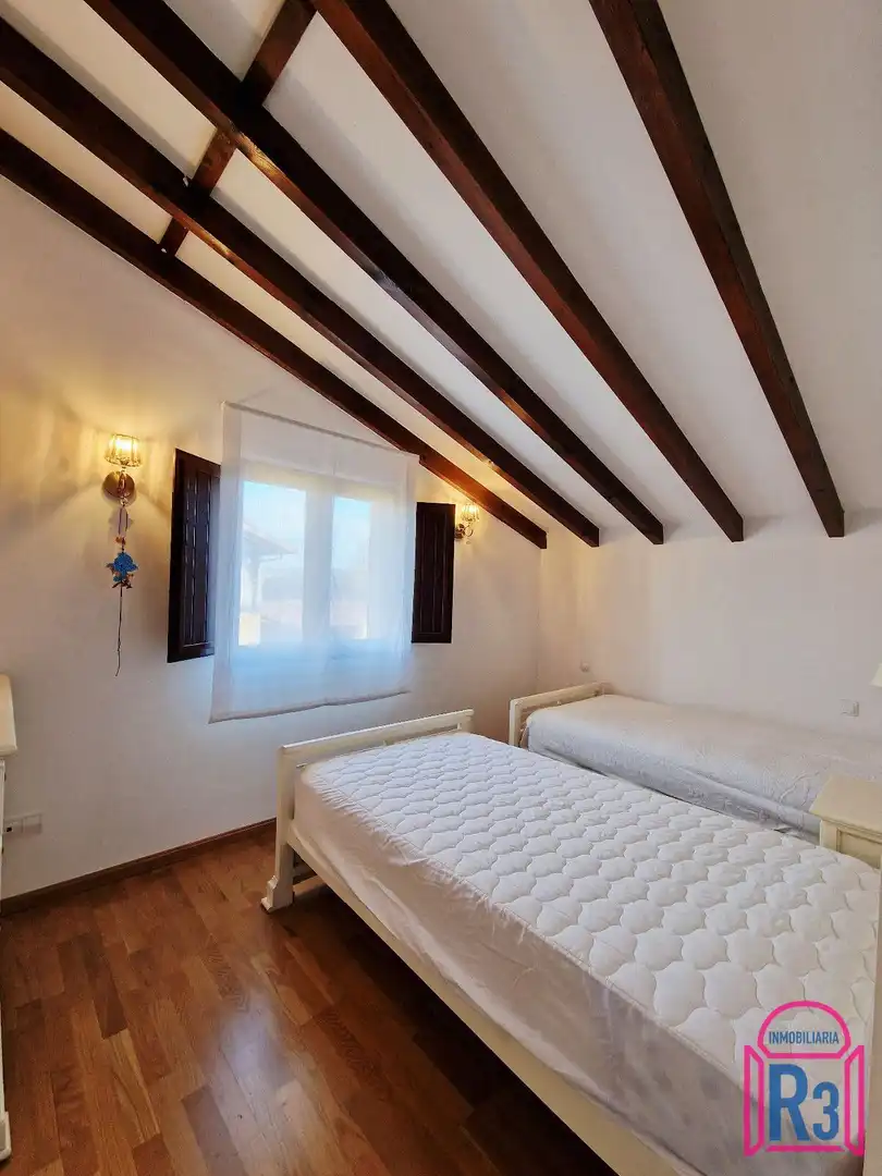Habitación de Casa o chalet en venta en Villaquilambre con Calefacción