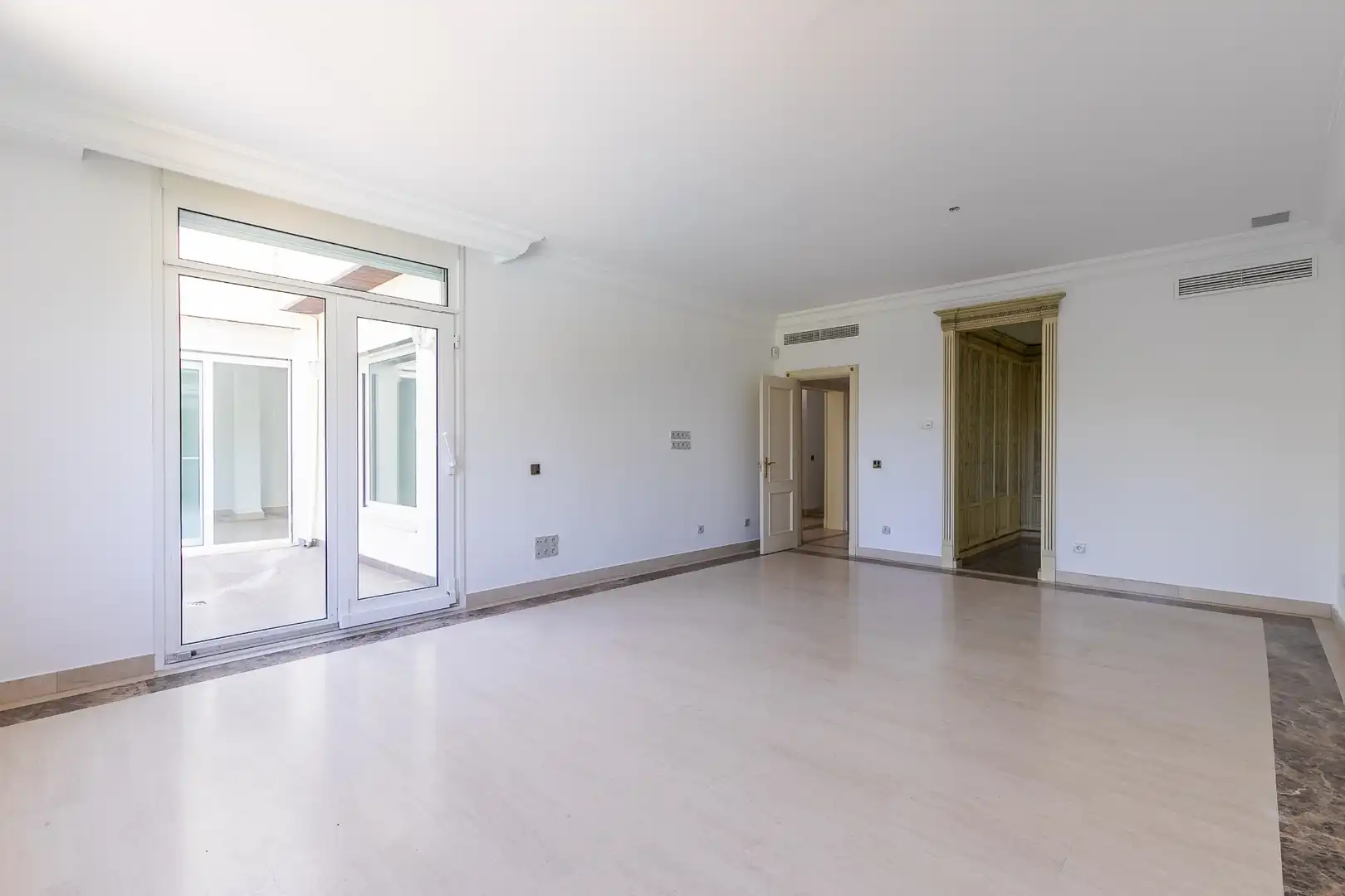 Houses for rent in Madrid  with Air Conditioner, Heating and Private garden