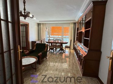 Flat with lift to rent in Calle F. Rodríguez de la Fuente