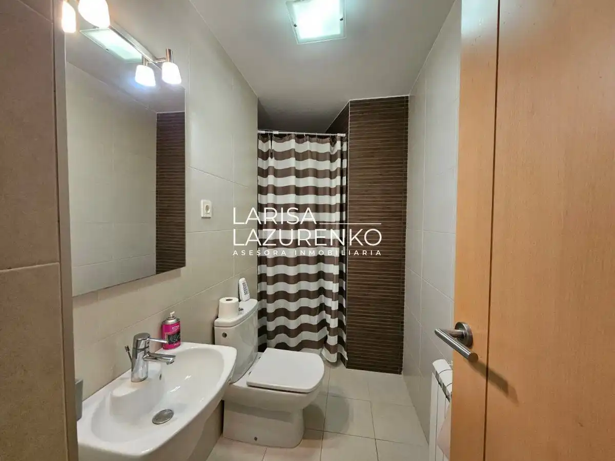 Bathroom of Flat for sale in Cambrils  with Air Conditioner, Heating and Balcony