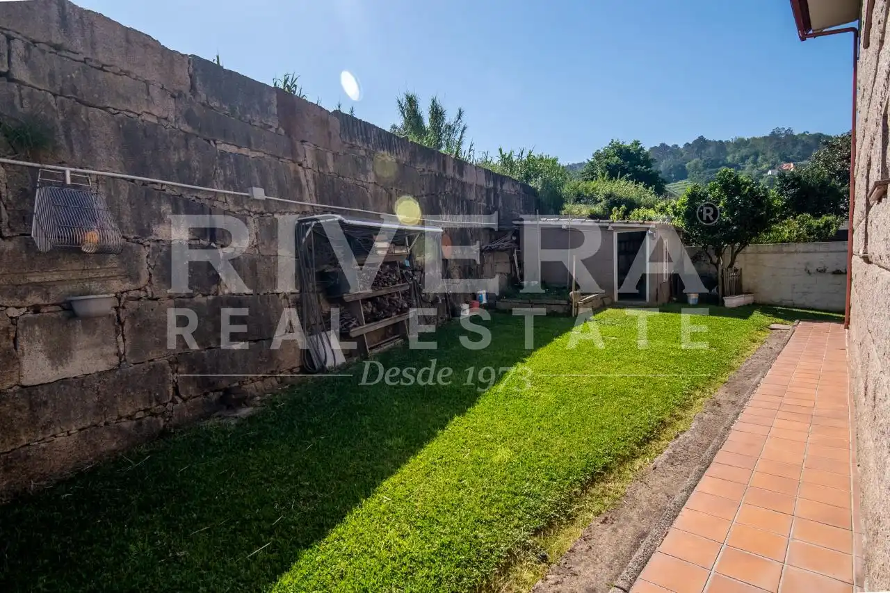 Jardí de Casa o xalet en venda en Redondela amb Calefacció i Jardí privat
