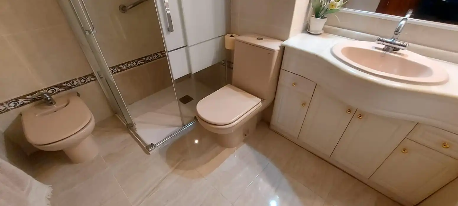 Bany de Pis en venda en Sagunto / Sagunt amb Calefacció i Traster