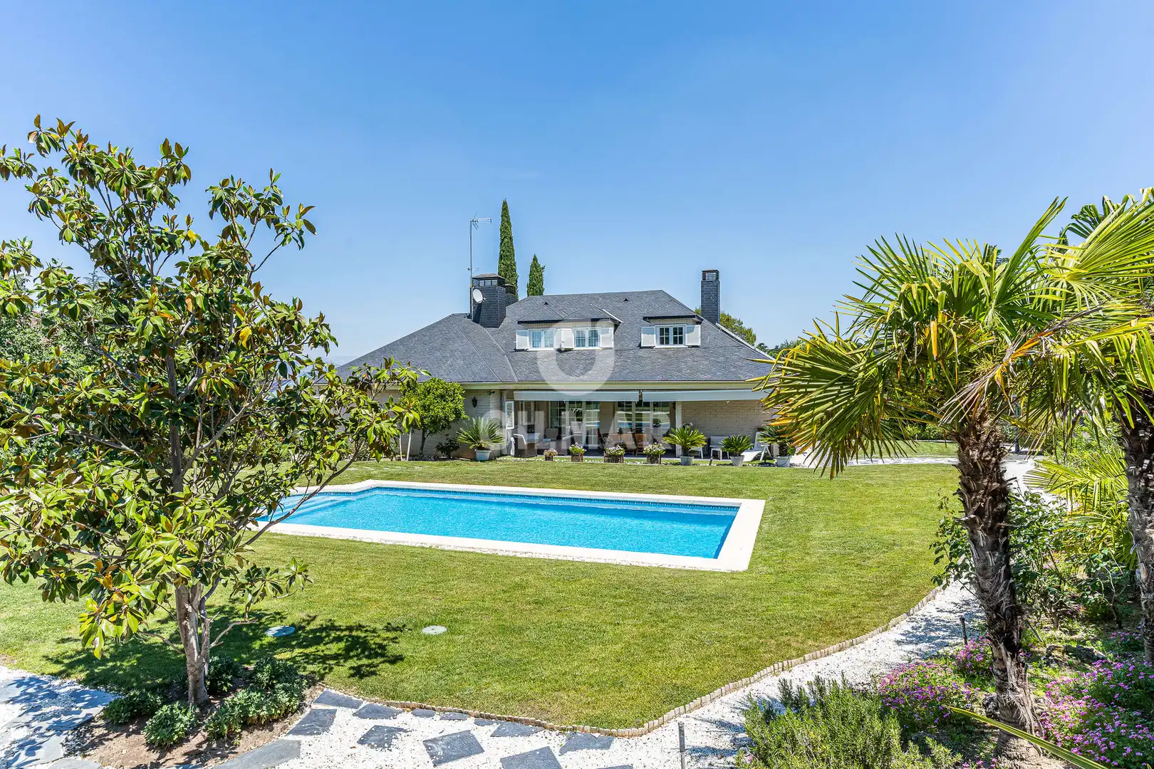 Jardín de Casa o chalet en venta en Boadilla del Monte con Calefacción, Jardín privado y Piscina