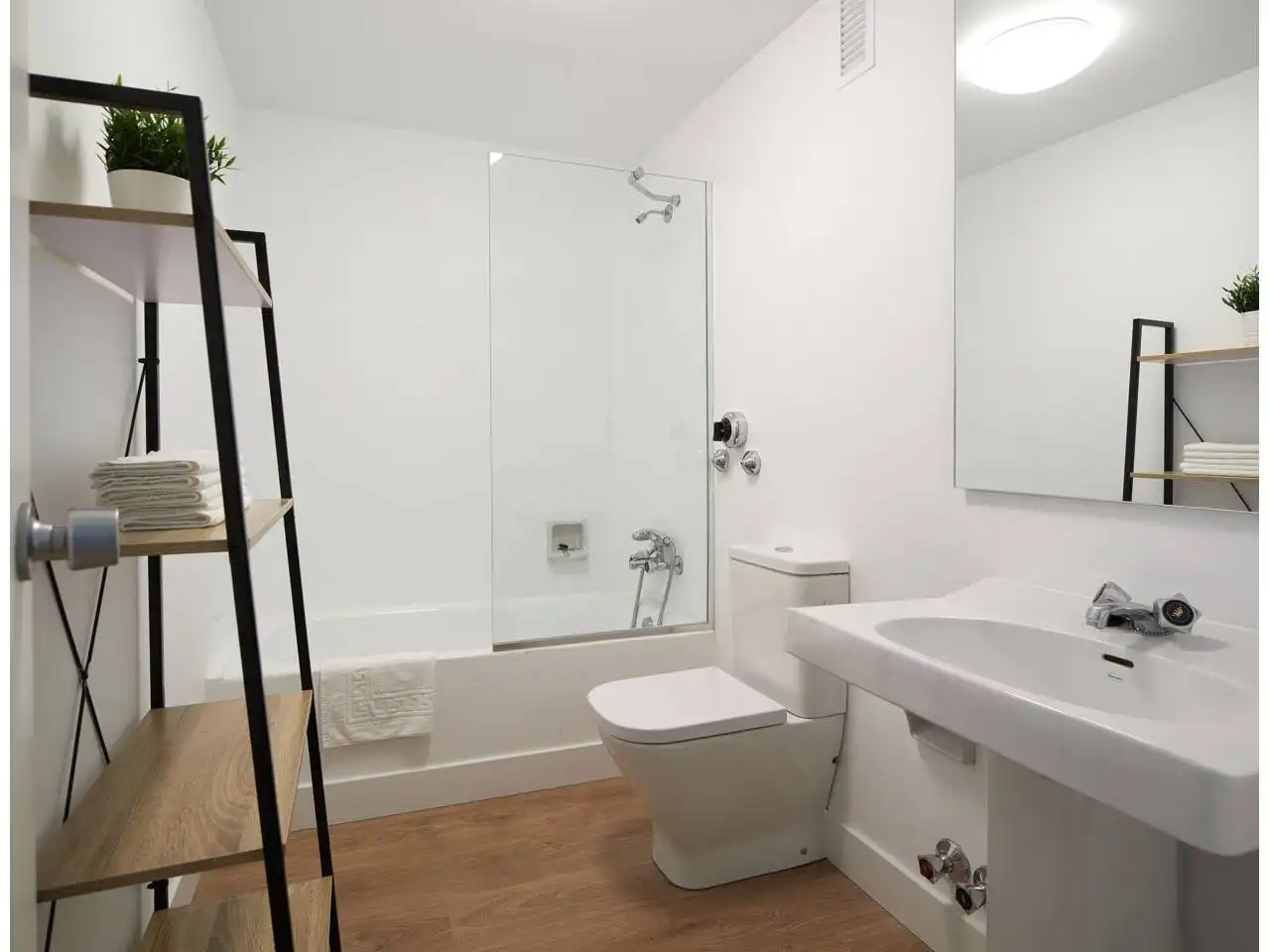 Bany de Casa o xalet en venda en Hondarribia amb Calefacció, Jardí privat i Terrassa