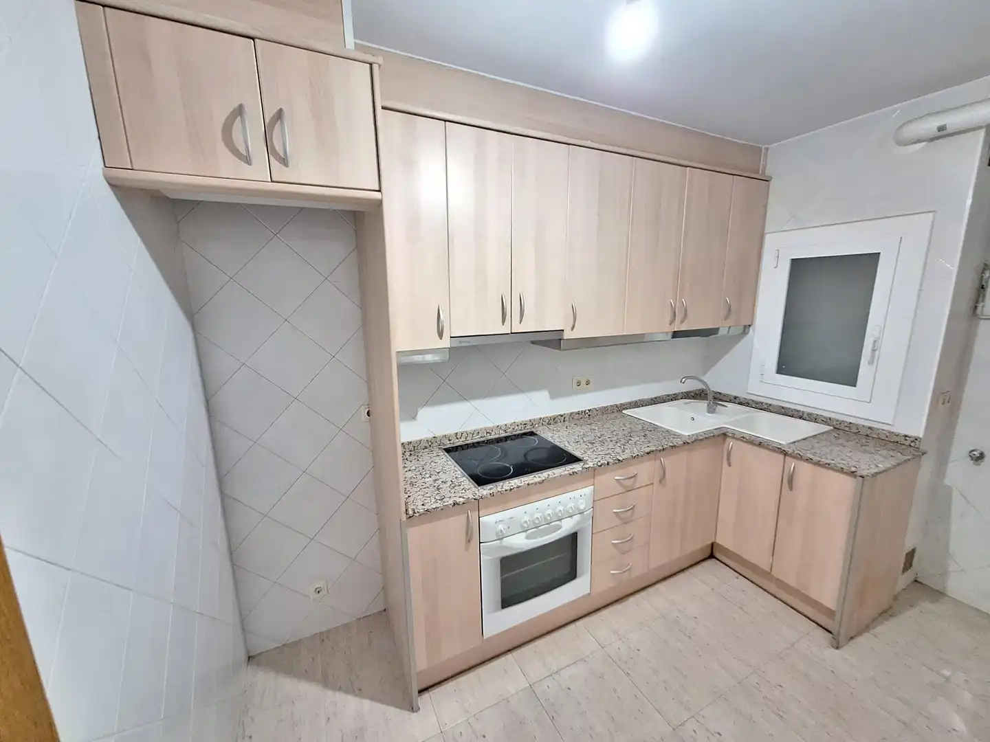 Flat with terrace to rent in Santa Margarida de Montbui, imagen 8