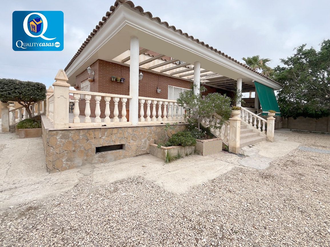 Exterior view of House or chalet for sale in San Vicente del Raspeig / Sant Vicent del Raspeig  with Terrace and Storage room