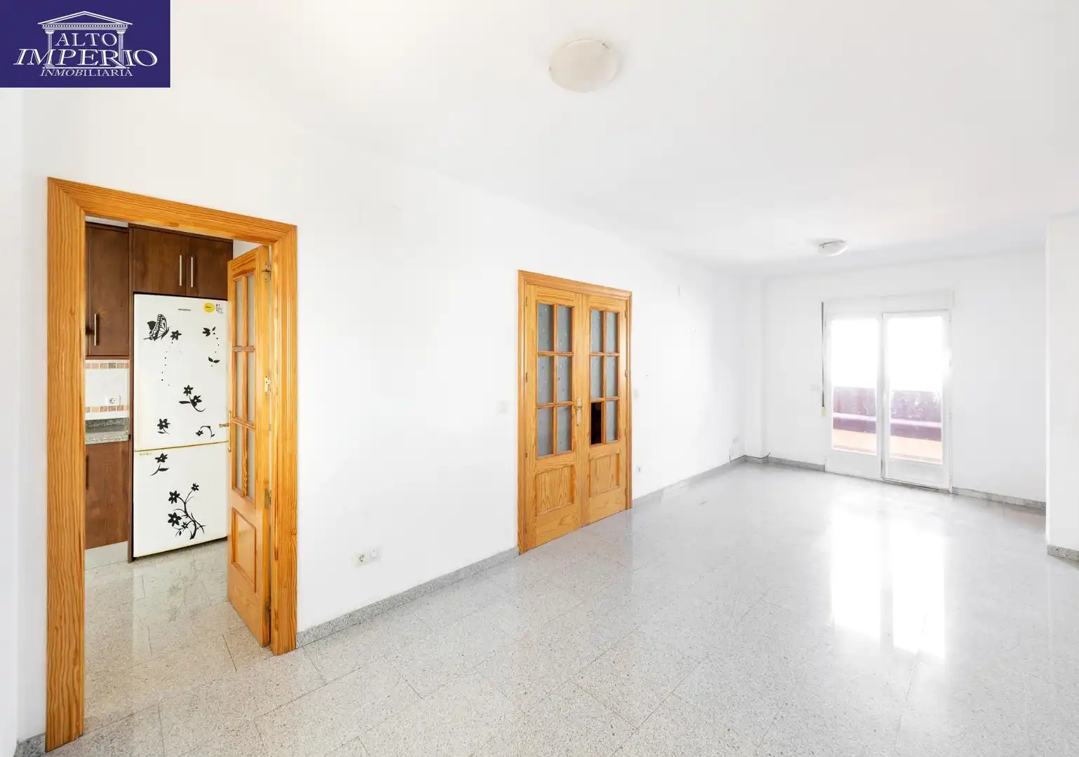 Terraced house with terrace for sale in San Antón