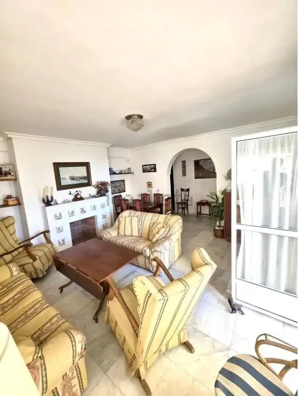 Sala d'estar de Pis en venda en Cádiz amb Terrassa i Traster