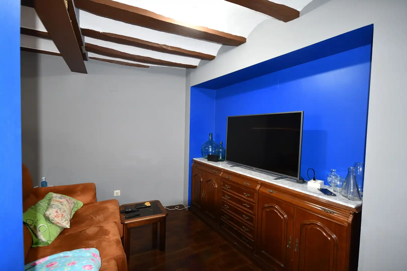 Sala d'estar de Finca rústica en venda en Fuenmayor amb Calefacció, Parquet i Terrassa