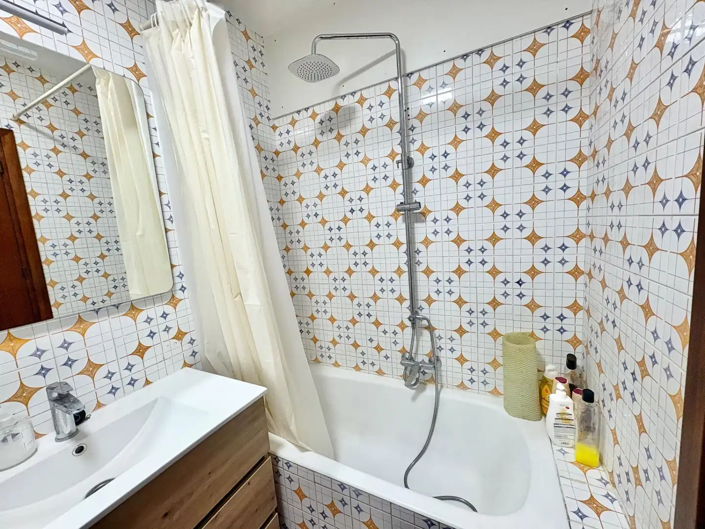 Bathroom of Apartments for rent in Vélez-Málaga