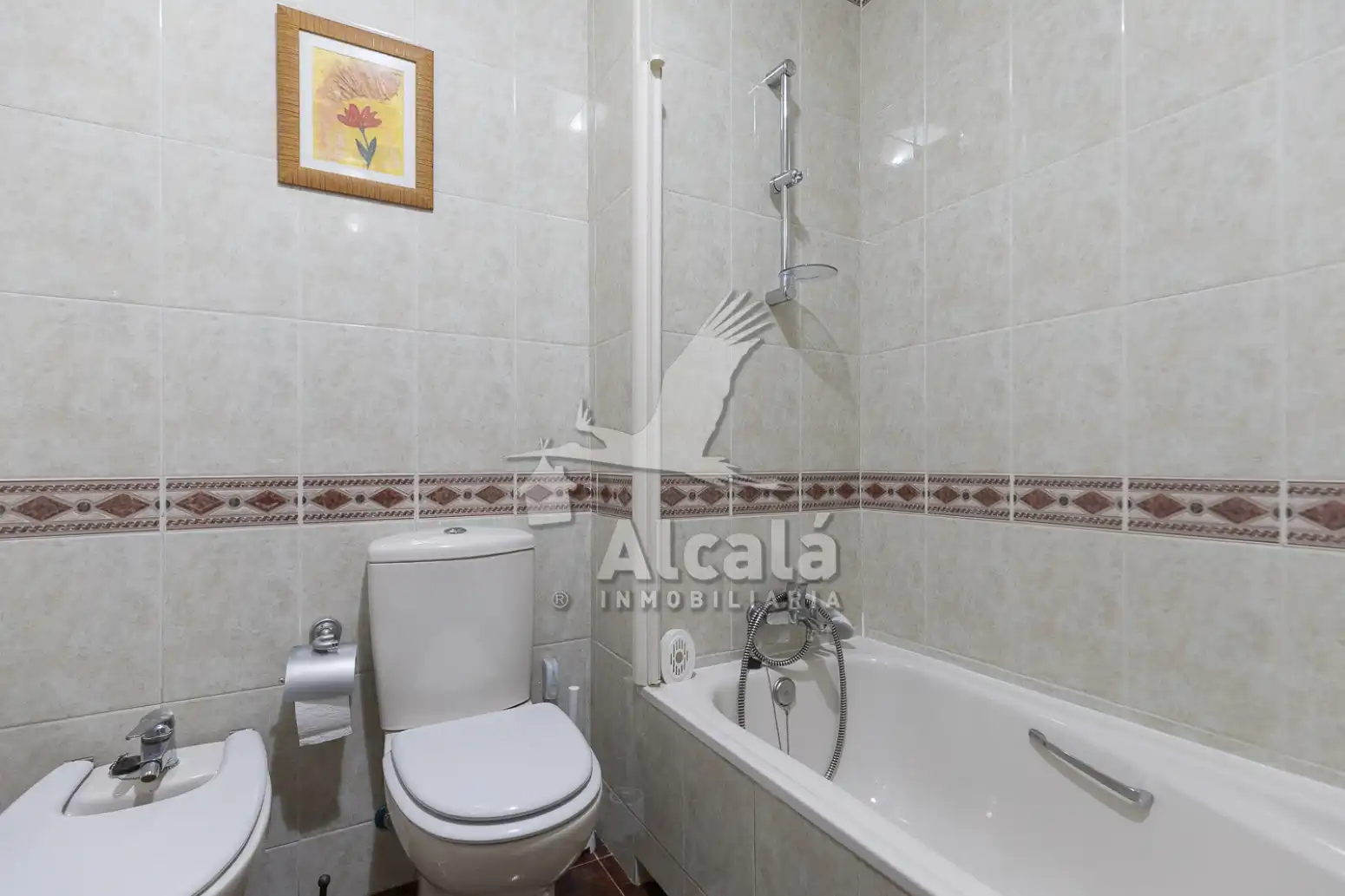 Baño de Piso en venta en Alcalá de Henares con Calefacción, Jardín privado y Parquet