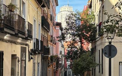 Vista exterior de Pis en venda en  Madrid Capital amb Aire condicionat