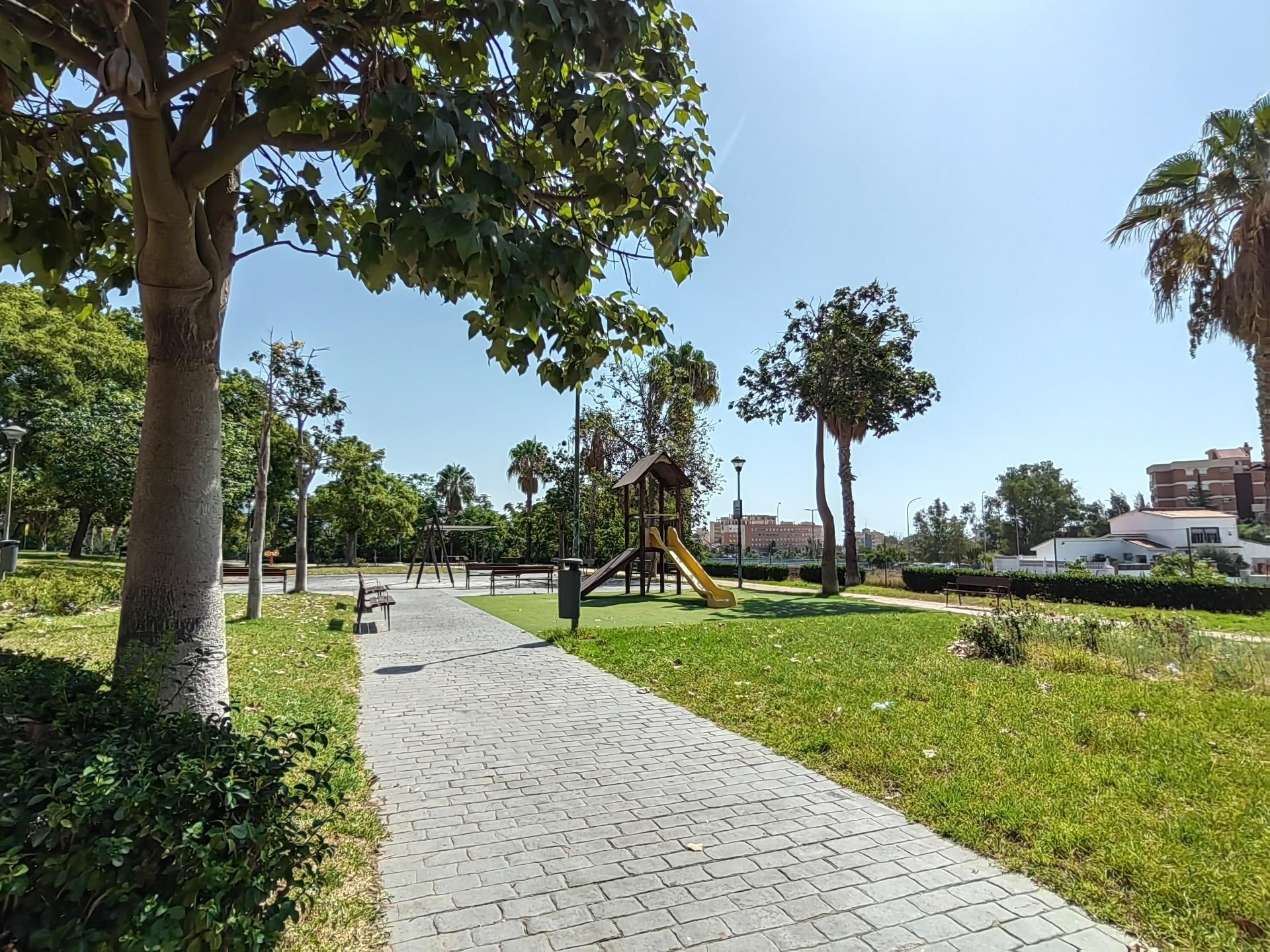 Vista exterior de Casa o xalet en venda en Málaga Capital amb Aire condicionat, Calefacció i Jardí privat