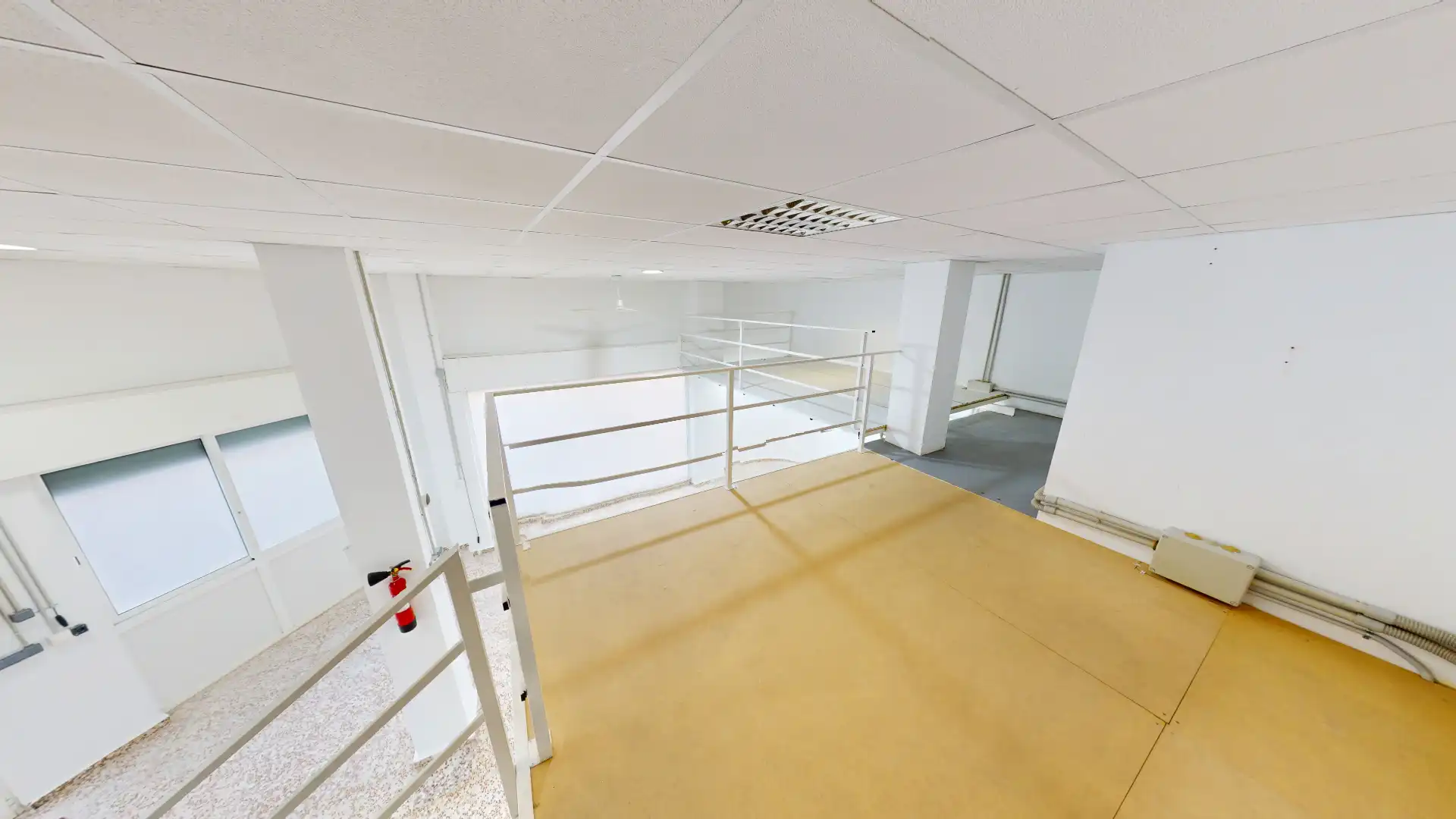 Local en venta en El Campello con Aire acondicionado, Calefacción y Alarma