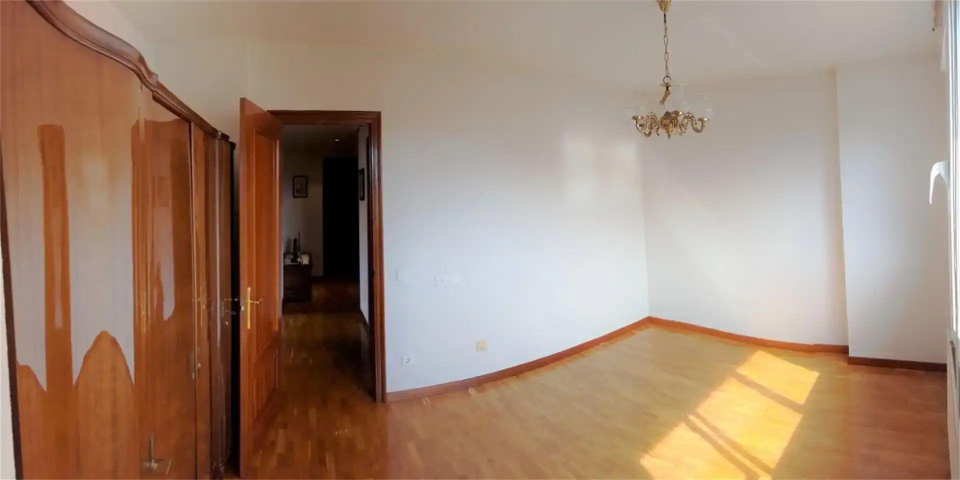 Bedroom of Flat for sale in Oviedo 