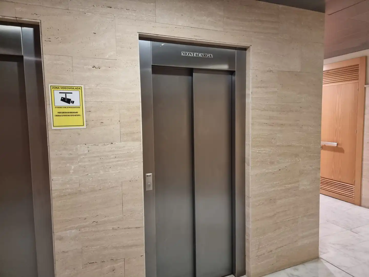 Office space with lift to rent in Pisa, imagen 11