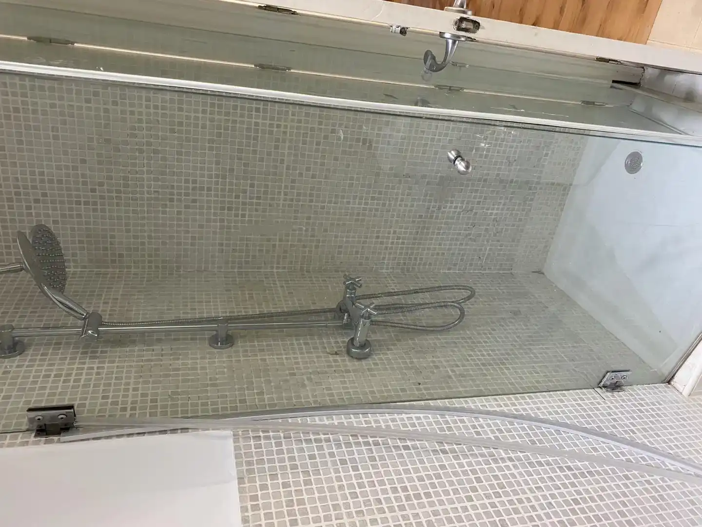 Badezimmer von Wohnungen zur Miete in  Madrid Capital mit Klimaanlage und Balkon