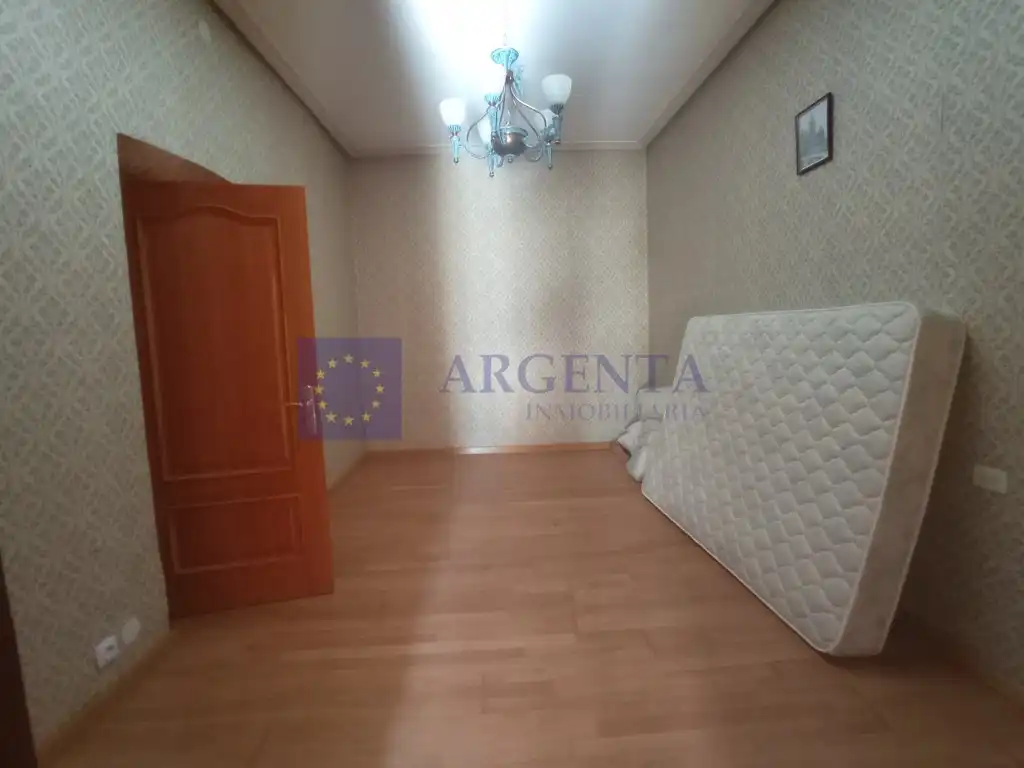 Immobles singulars amb ascensor en venda a Casco Antiguo, imagen 35