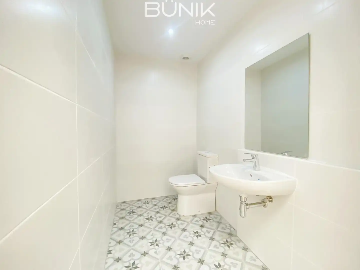 Local comercial de lloguer a Corcega, imagen 10