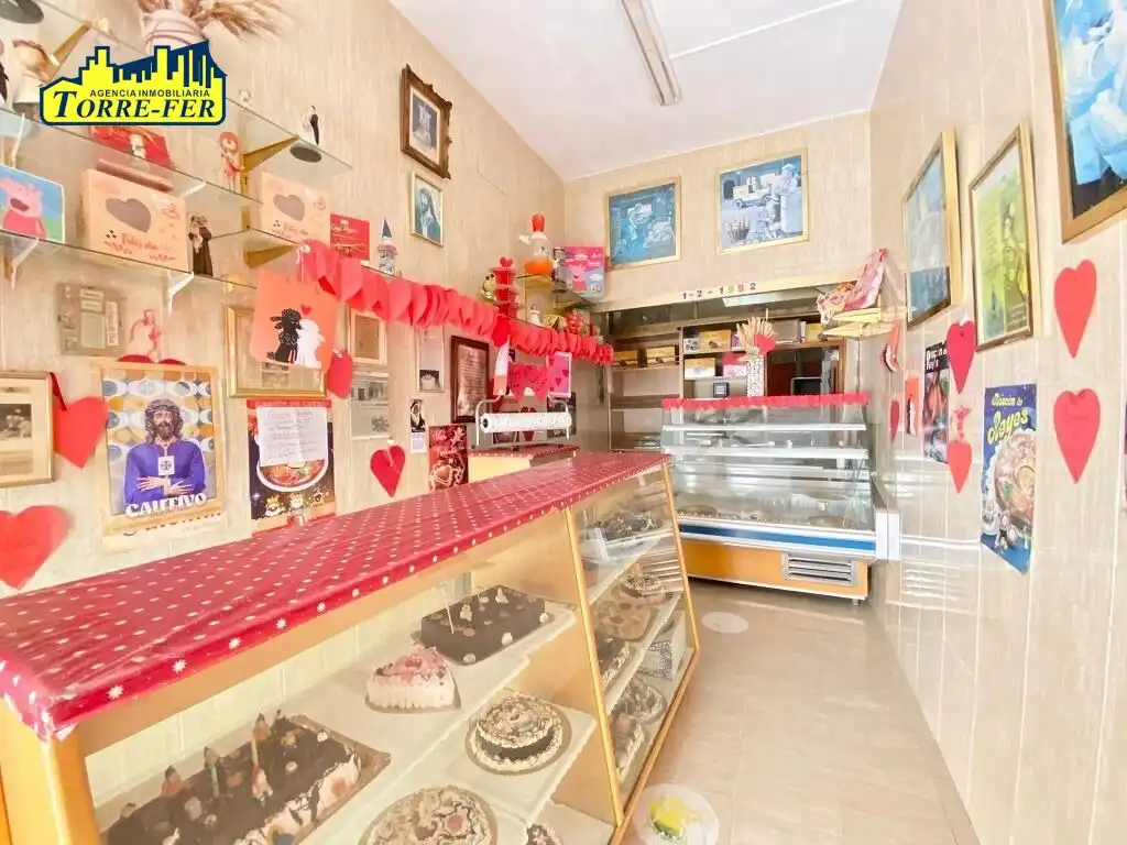 Business premises for transfer in Calle REGOCIJOS, imagen 2