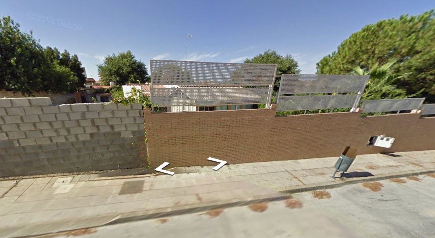 Exterior view of House or chalet for sale in Alcalá de Guadaira
