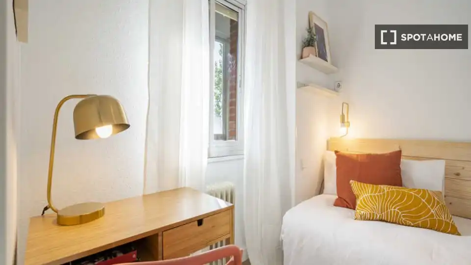 Bedroom of Flat for share in Moncloa - Aravaca