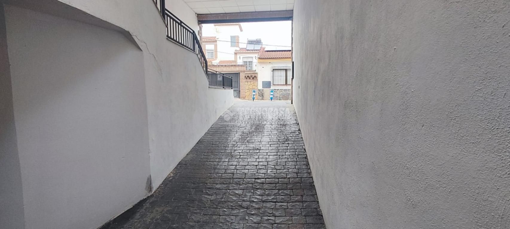 Exterior view of Garage for sale in Churriana de la Vega