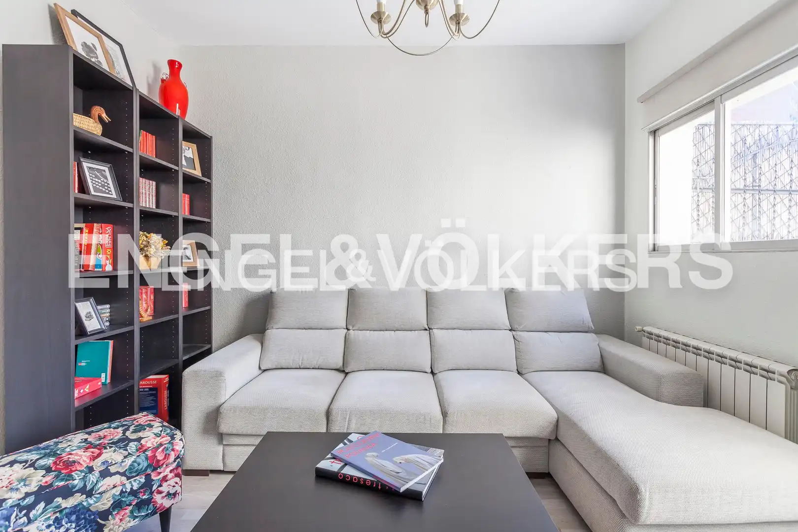 Living room of Attic for rent in Madrid  with Air Conditioner, Heating and Parquet flooring