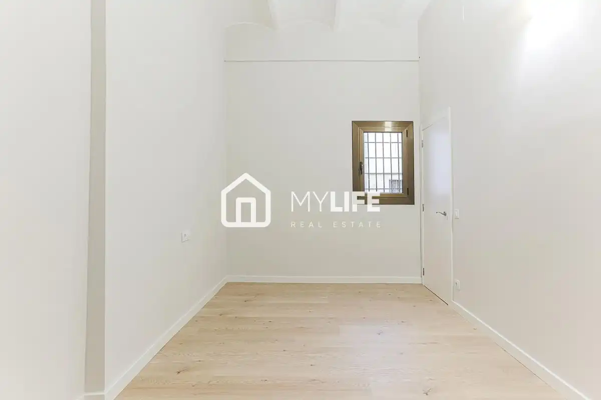 Habitación de Planta baja en venta en Barcelona con Aire acondicionado y Parquet