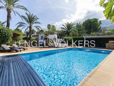 Casa con piscina en venta en El Montgó