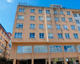 Vista exterior de Pis en venda en Culleredo amb Jardí privat, Traster i Moblat