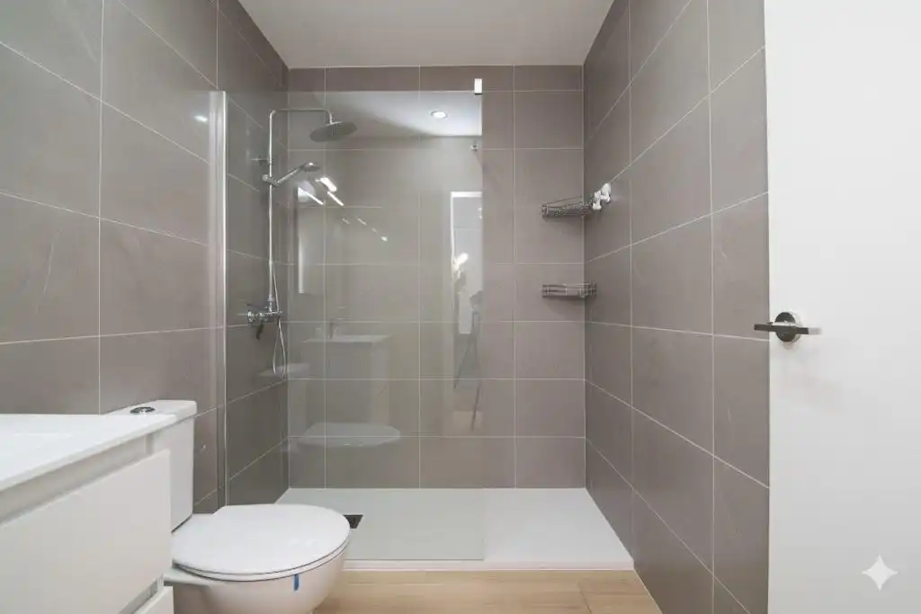 Baño de Piso en venta en Elche / Elx