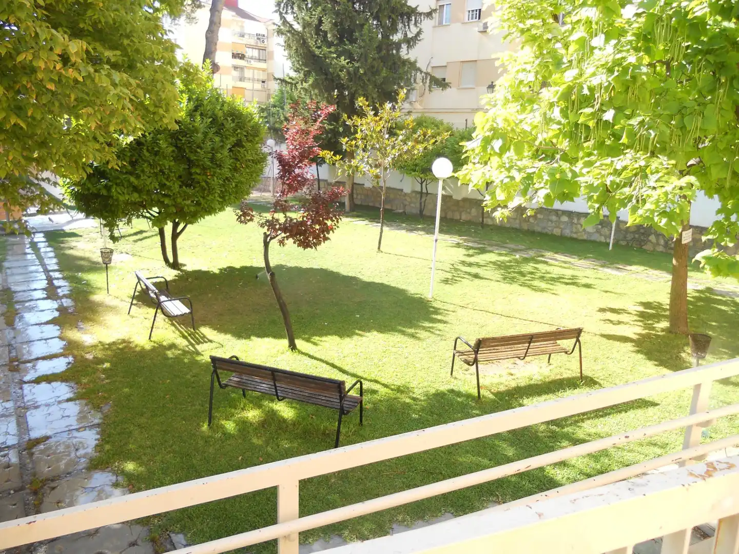 Piso en venta en Calle Manuel Caballero Venzalá, Renfe - Bulevar 1ª y 2ª Fase