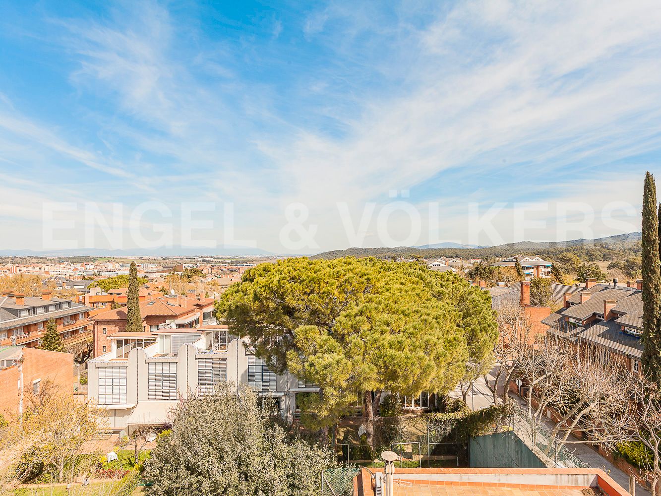 Vista exterior de Apartament de lloguer en Sant Cugat del Vallès amb Calefacció, Jardí privat i Parquet