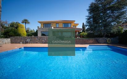 Jardí de Casa o xalet en venda en Alella amb Aire condicionat, Jardí privat i Terrassa