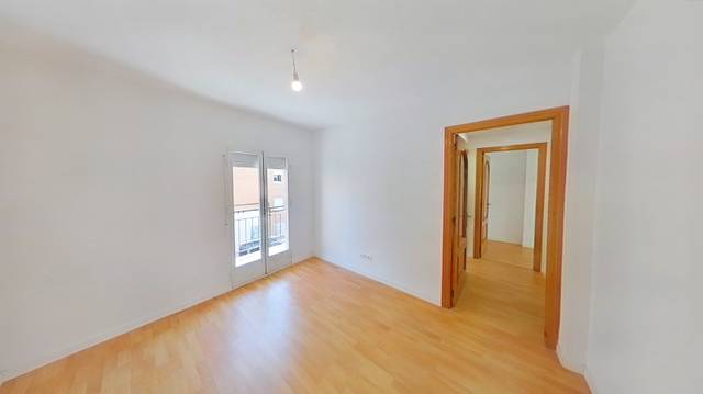 Piso en Alquiler en Palomeras Sureste