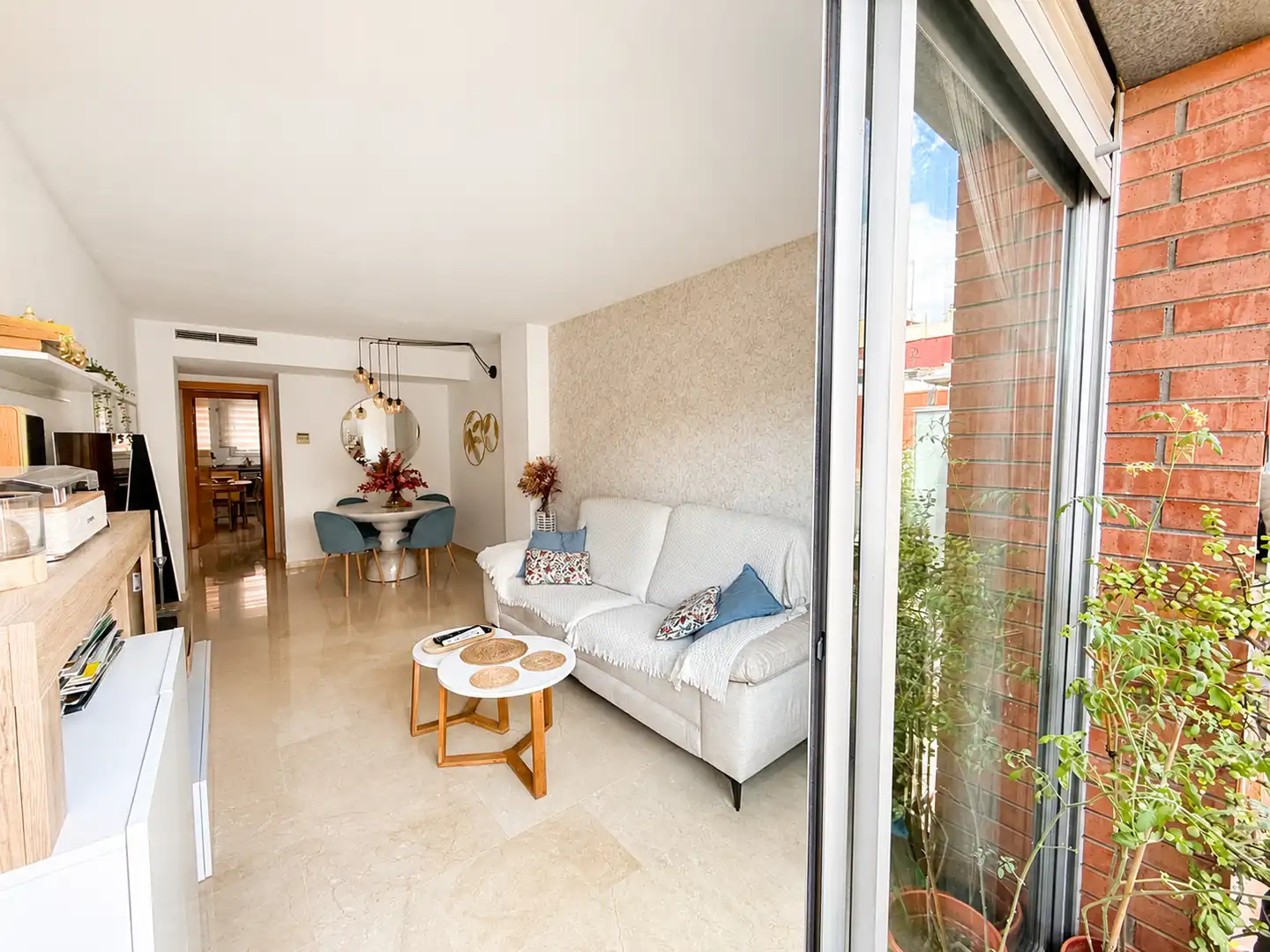 Living room of Duplexes for sale in Cornellà de Llobregat  with Balcony