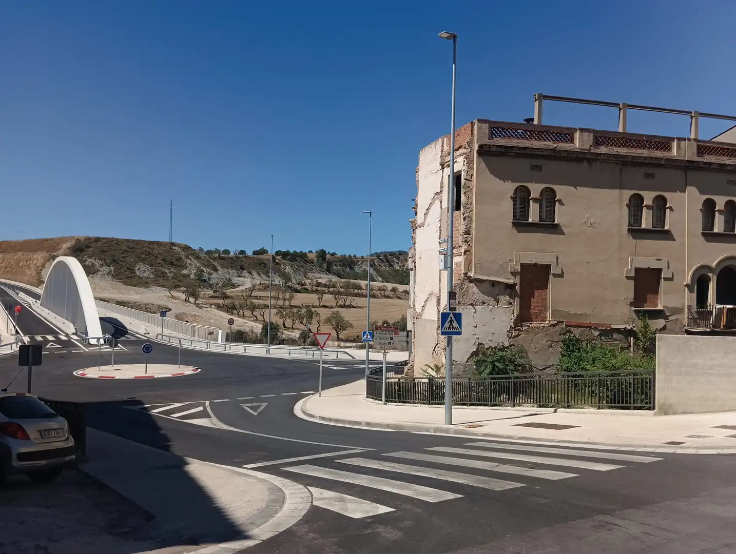 Vista exterior de Casa o xalet en venda en Igualada amb Jardí privat, Terrassa i Balcó