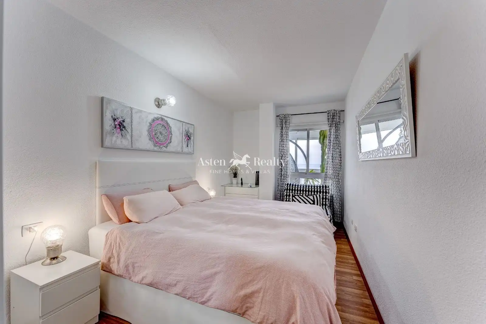 Bedroom of Apartments for sale in San Cristóbal de la Laguna  with Terrace, Swimming Pool and Furnished