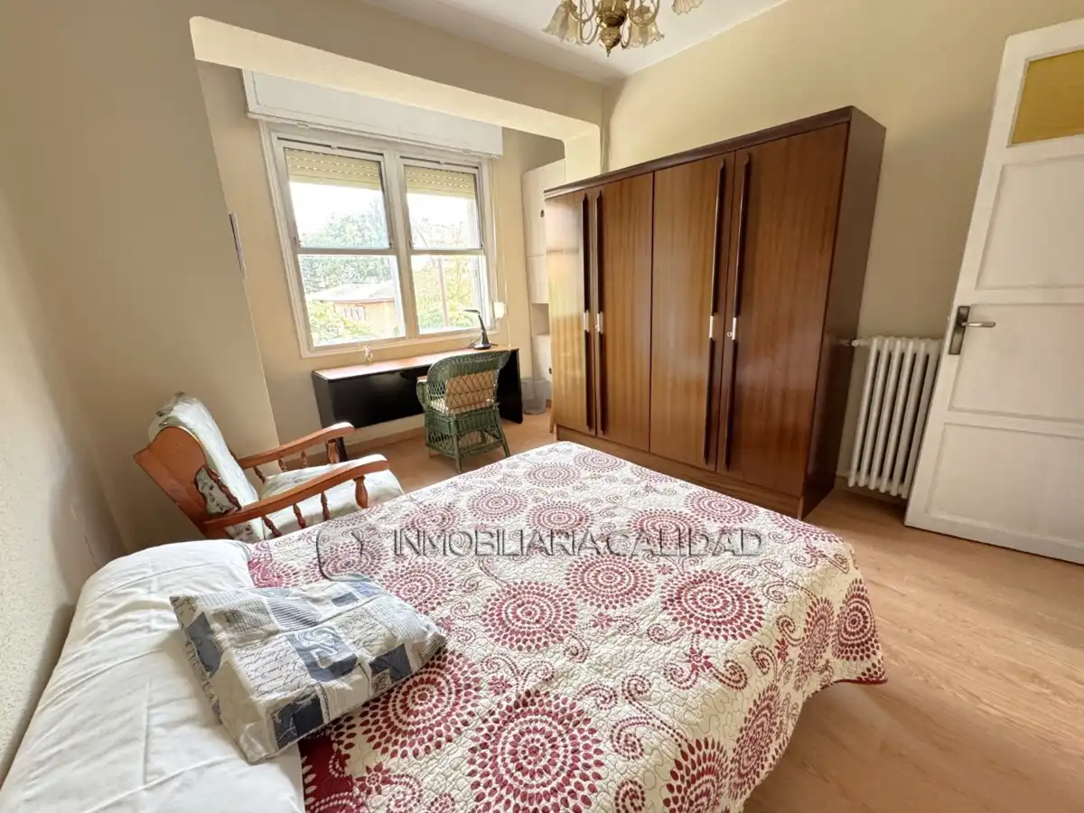 Habitación de Piso de alquiler en Burgos con Calefacción y Amueblado