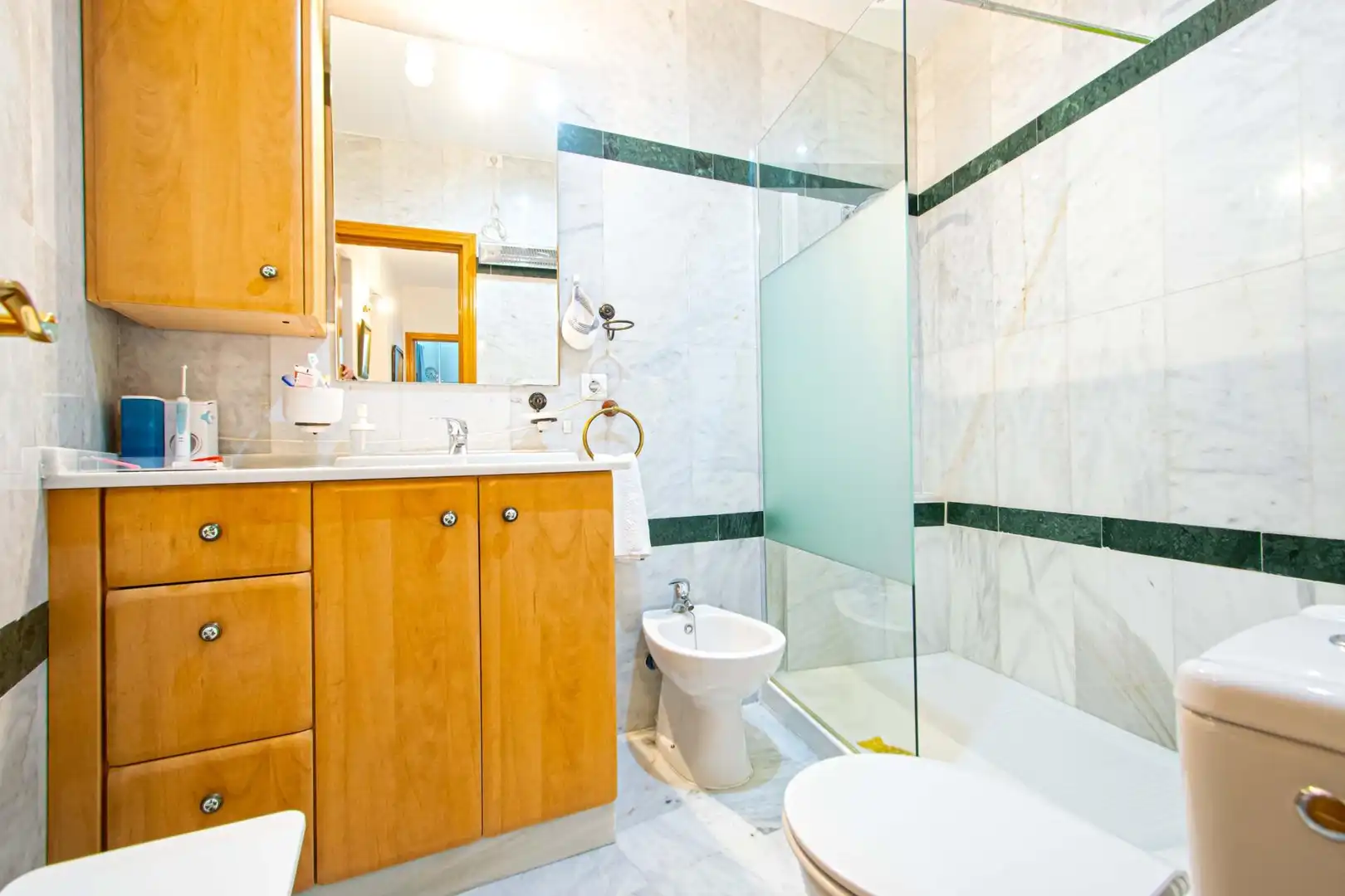 Baño de Piso en venta en Sevilla con Aire acondicionado y Terraza
